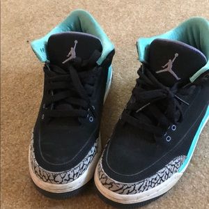 Women’s Jordan sneakers